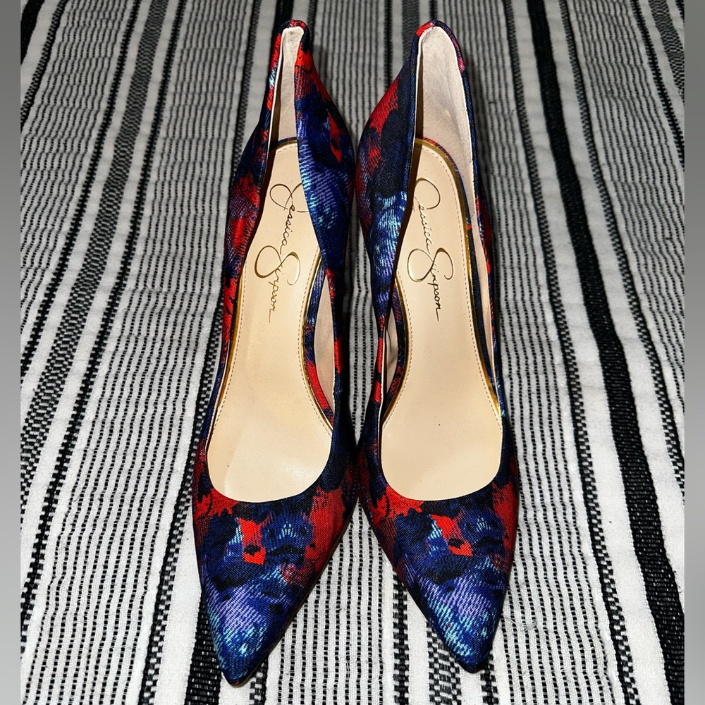 Jessica Simpson Women's Cambredge Pump